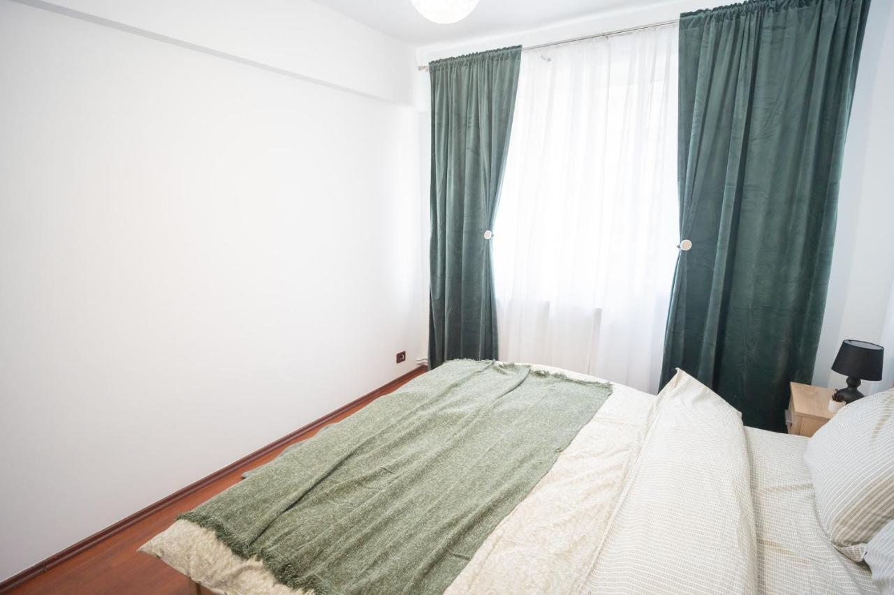 Spacious 2Br Dristor Apartment بوخارست المظهر الخارجي الصورة