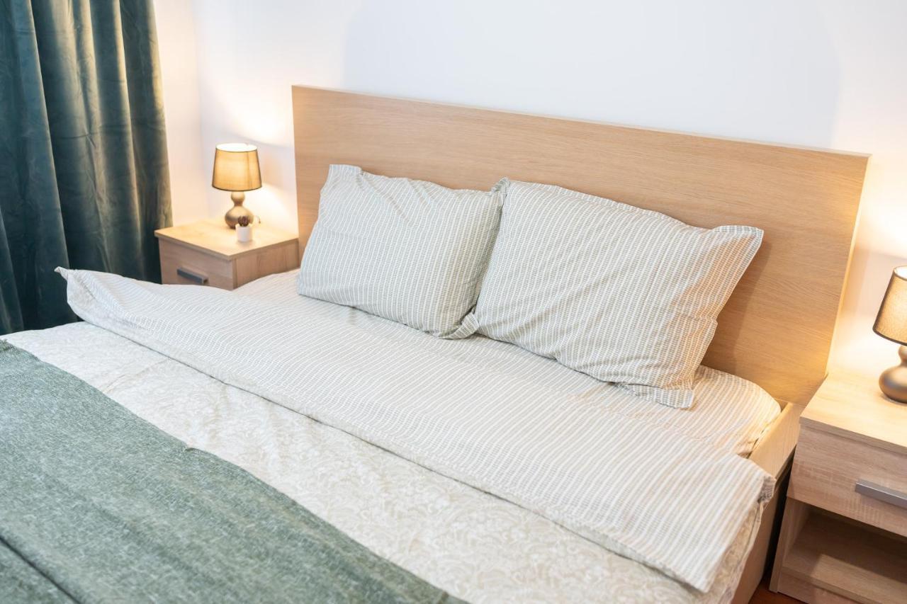 Spacious 2Br Dristor Apartment بوخارست المظهر الخارجي الصورة