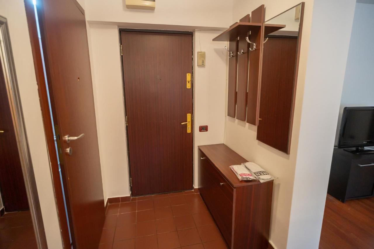Spacious 2Br Dristor Apartment بوخارست المظهر الخارجي الصورة