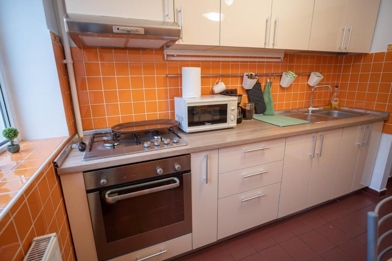 Spacious 2Br Dristor Apartment بوخارست المظهر الخارجي الصورة